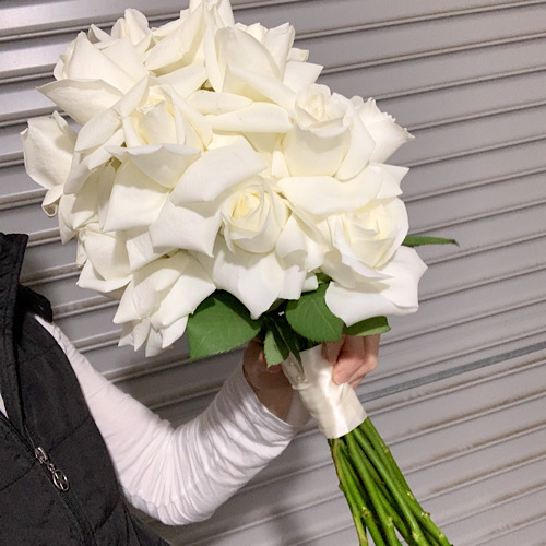 Bridal  Bouquet of Fresh White Roses Long stem